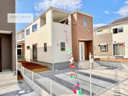 現地外観写真　当日のご案内が可能です。連絡いただければ、今すぐのご見学ができますのでお気軽にお問い合わせください。お仕事帰りにもどうぞ！ご要望にあわせて、希望のお家を必ず探します！見つけます！