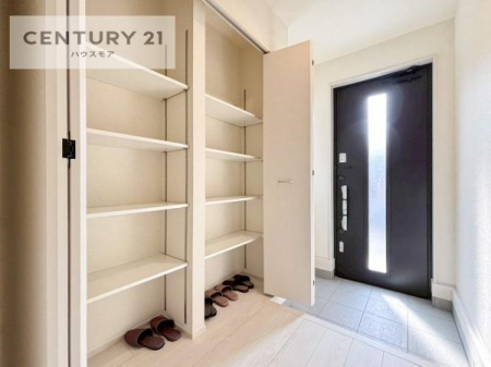 ց@V[Y{bNXtȂ̂ŁAւЕt|₷łI
XbLւŌ˂JuԁÂSnԂo}Ă܂B

