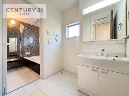 ʑEʏ@Oʋdl̐ʏ́AgȂ݂₷I͎[ɂȂĂ܂BhC[₨ϓЕt̂ŐʑXbLƌ邱Ƃo܂I