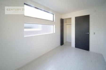 rOȊŐ@[Xy[XĂ܂IXbLڂ鎖ł܂ˁB
ƋI΂ȂVvȃfUCׁ̈AƋI΂Cɓ̋ԍ肪łłˁB