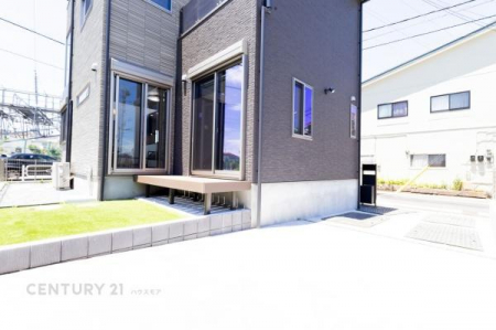 ԏ@ԃXy[X2䕪܂IZJhJ[͂AoCN⎩]ԂȂǂuꏊɍ܂B