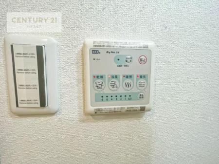 ̑ρ@g[tĂ閣͓IȎdlłI~̓q[gVbN̗\hɂg܂B
J̓ł󕨂̂ŁA󕨂ߍ݂ɂI