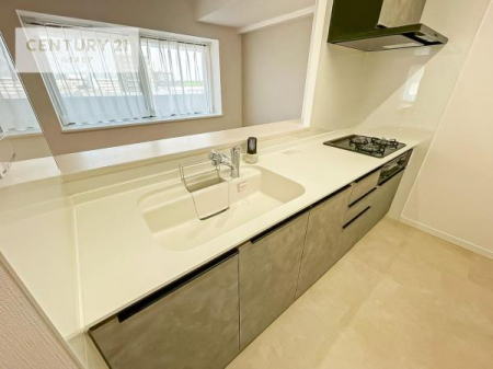 Lb`@Ƃ肠钲Xy[XōƂ₷KȃLb`łI
qlƈꏏɂَqy߂LXXy[XłByԂɂȂ肻łˁI