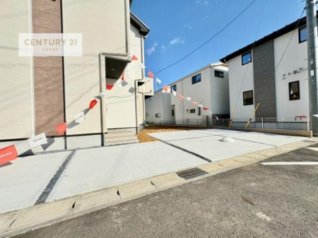 ԏ@ԃXy[X2䕪܂IZJhJ[͂AoCN⎩]ԂȂǂuꏊɍ܂B