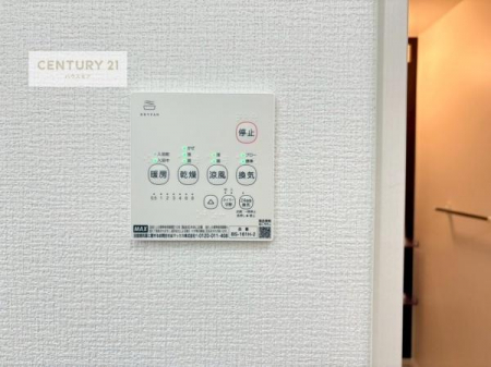 ̑@g[tĂ閣͓IȎdlłI~̓q[gVbN̗\hɂg܂B
J̓ł󕨂̂ŁA󕨂ߍ݂ɂI