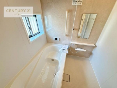 @Ƃ̂oX[IKȃoX^C܂I
1̔ƖĂfGȃN[[VԂɂȂ肻łˁB