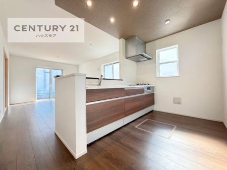 Lb`@lC̑ΖʎVXeLb`̗pĂ܂IƑ̃R~jP[VRƑ݌vłB
qlɂڂ͂̂ŊłˁB[͂܂I