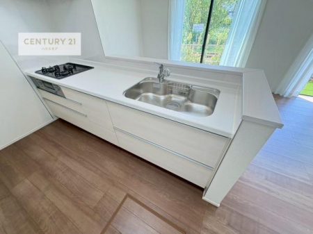 Lb`@lC̑ΖʎVXeLb`̗pĂ܂IƑ̃R~jP[VRƑ݌vłB
qlɂڂ͂̂ŊłˁB[͂܂I