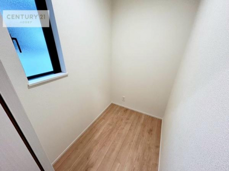 [@^̃t@~[N[NZ܂́A[͂ƉK˔ґȋԐ݌vBߗނobOAGߕ܂łЂƂ܂Ƃ߂ɂłAX̐ڂƃX}[gɁ