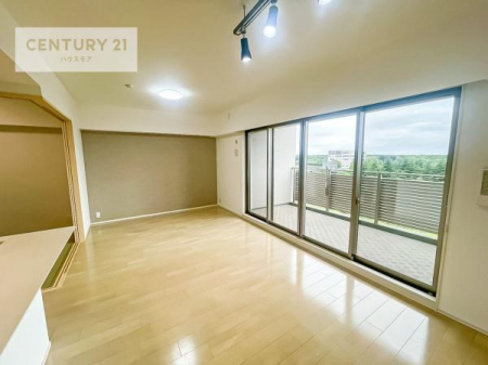 rO@傫ȑ炽Ղ̗z閾邢rOBĴ郊rOŉƑĉ났̎Ԃ߂܂B