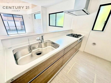 Lb`@lC̑ΖʎVXeLb`̗pĂ܂IƑ̃R~jP[VRƑ݌vłB
qlɂڂ͂̂ŊłˁB[͂܂I