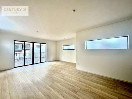 rO@傫ȑ炽Ղ̗z閾邢_CjOLb`BĴ郊rOŉƑĉ났̎Ԃ߂܂B