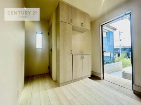 ց@V[Y{bNXtȂ̂ŁAւЕt|₷łI
XbLւŌ˂JuԁÂSnԂo}Ă܂B
