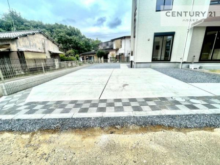 ԏ@ԃXy[X2䕪܂IZJhJ[͂AoCN⎩]ԂȂǂuꏊɍ܂B