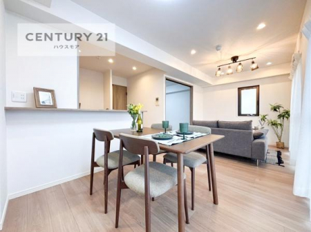 rO@ĴLXLDKI\t@[_CjOe[uuĂɂȂȂ̂ŉKɉ߂܂I
R~jP[V₷rOłI
