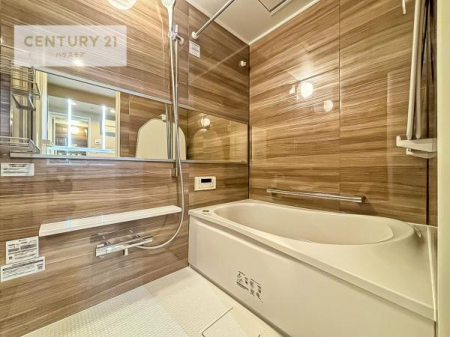 @lтVbNŗ̂V[[łˁIP̔ꂪʂȎԂɂȂ肻łI