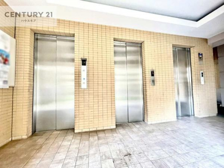 ̑p@Gx[^[̃}VŁAdוxr[J[̈ړKB̐X[YɂȂ܂B