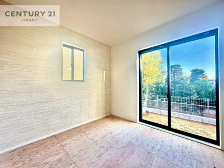 a@܂͕~Ă܂񂪁ArOƗאڂĂałIqԂƂĂ͂AƎ̋xeXy[XƂĎgp̂łˁIynwJÒz