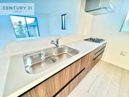 Lb`@lC̑ΖʎVXeLb`̗pĂ܂IƑ̃R~jP[VRƑ݌vłB
qlɂڂ͂̂ŊłˁBLXgĉKɍƂi݂܂BynwJÒz