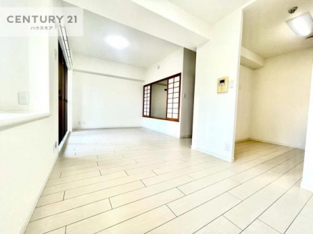 rO@SnǂrO͉ƑRƏW܂܂BƑcR̎ԂłBƑƁAw[Ԃ߂łˁB邭JIȋԂłB