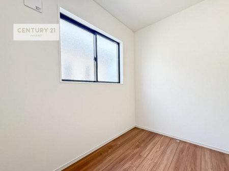 \z}()@邭ʂ̗ǂłBuVvvɃfUCꂽBRx̂ŉƋ⃌CAEgłD݂̋Ԃnグ܂BxAnɂĂmFBidlj