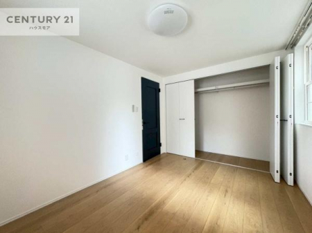 m@[Xy[XĂ܂IXbLڂ鎖ł܂ˁB
ƋI΂ȂVvȃfUCׁ̈AƋI΂Cɓ̋ԍ肪łłˁB