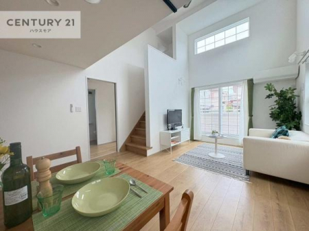 rO@؂ȉƑW܂邩炱LDKɂ͂肽B
qCɏ΂Ȃ瑖ĂpuLƂɂėǂvƎvuԂłB