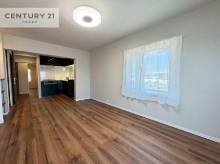 rO@SnǂrO͉ƑRƏW܂܂BƑcR̎ԂłBƑƁAw[Ԃ߂łˁB邭JIȋԂłB