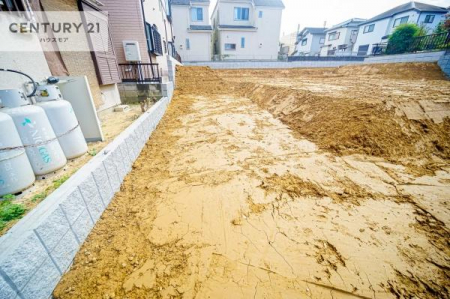 ԏ@ԃXy[X2䕪܂IZJhJ[͂AoCN⎩]ԂȂǂuꏊɍ܂B