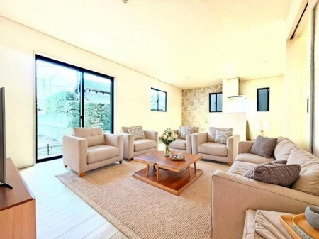 rO@ƋCGp[XłBSnǂrO͉ƑRƏW܂܂BƑcR̎ԂłBƑƁAw[Ԃ߂łˁB邭JIȋԂłB