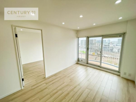 rO@傫ȑ炽Ղ̗z閾邢rOBĴ郊rOŉƑĉ났̎Ԃ߂܂B