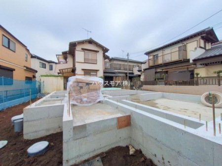 ԏ@ԃXy[X2䕪܂IZJhJ[͂AoCN⎩]ԂȂǂuꏊɍ܂B