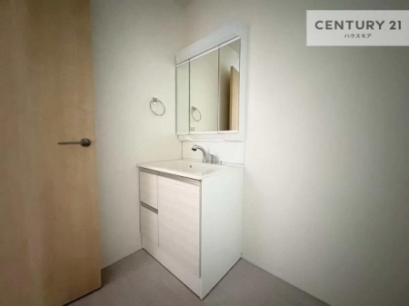 ʑEʏ@Oʋdl̐ʏ́AgȂ݂₷I͎[ɂȂĂ܂BhC[₨ϓЕt̂ŐʑXbLƌ邱Ƃo܂I