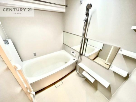 @LXoXň̔tbVBL΂̂ŁAɂƐZ܂ˁĨoX^Cy݂ɂȂ܂B