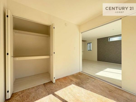 a@܂͕~Ă܂񂪁ArOƗאڂĂałIqԂƂĂ͂AƎ̋xeXy[XƂĎgp̂łˁI