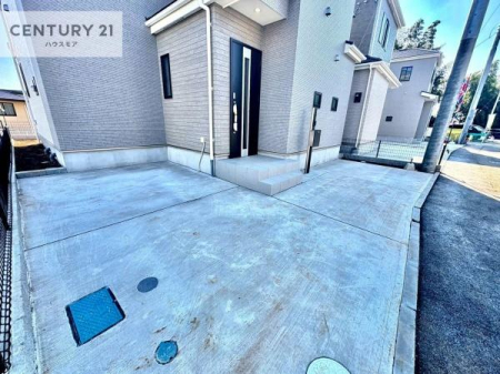 ԏ@ԃXy[X2䕪܂IZJhJ[͂AoCN⎩]ԂȂǂuꏊɍ܂B