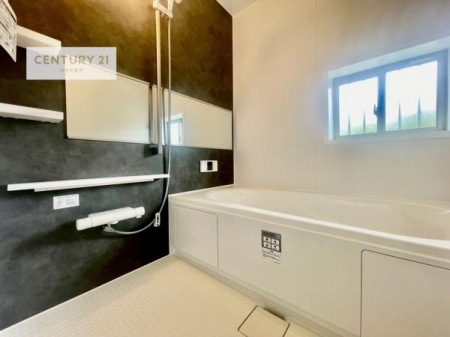 @LXoXň̔tbVBL΂̂ŁAɂƐZ܂ˁĨoX^Cy݂ɂȂ܂B