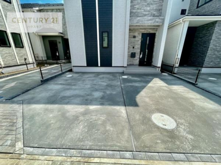 ԏ@ԃXy[X2䕪܂IZJhJ[͂AoCN⎩]ԂȂǂuꏊɍ܂B