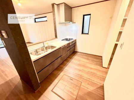 Lb`@Ƃ肠钲Xy[XōƂ₷KȃLb`łI
qlƈꏏɂَqy߂LXXy[XłByԂɂȂ肻łˁI