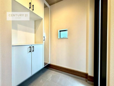 ց@~[tV[Y{bNXtȂ̂ŁAւЕt|₷łI
XbLւŌ˂JuԁÂSnԂo}Ă܂B