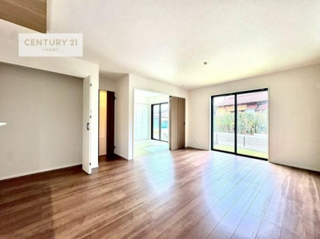 rO@傫ȑ炽Ղ̗z閾邢rOBĴ郊rOŉƑĉ났̎Ԃ߂܂B