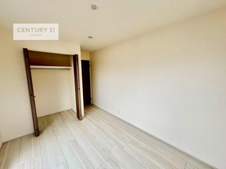 rOȊŐ@[Xy[XĂ܂IXbLڂ鎖ł܂ˁB
ƋI΂ȂVvȃfUCׁ̈AƋI΂Cɓ̋ԍ肪łłˁB