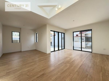 rO@؂ȉƑW܂邩炱LDKɂ͂肽B
qCɏ΂Ȃ瑖ĂpuLƂɂėǂvƎvuԂłB