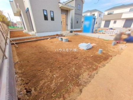 ԏ@ԃXy[X2䕪܂IZJhJ[͂AoCN⎩]ԂȂǂuꏊɍ܂B