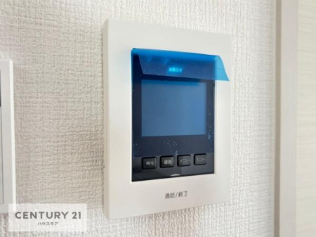 \z}()@TVj^[tC^[złql̂ԒȂǂSłˁB
idlj