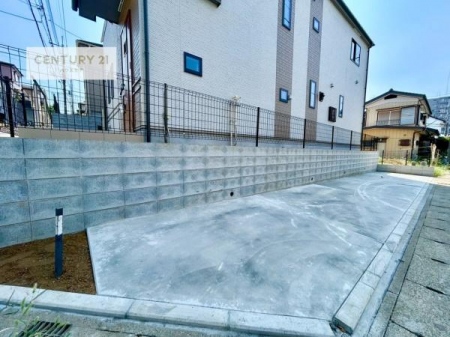 ԏ@ԃXy[X2䕪܂IZJhJ[͂AoCN⎩]ԂȂǂuꏊɍ܂B