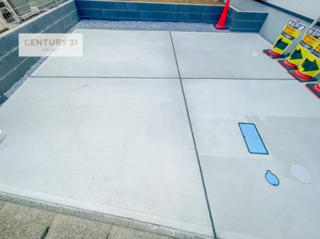 ԏ@ԃXy[X2䕪܂IZJhJ[͂AoCN⎩]ԂȂǂuꏊɍ܂Byn̔JÒz