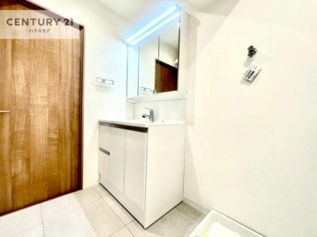 ʑEʏ@Oʋdl̐ʏ́AgȂ݂₷I͎[ɂȂĂ܂BhC[₨ϓЕt̂ŐʑXbLƌ邱Ƃo܂I