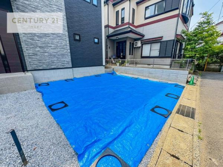 ԏ@ԃXy[X2䕪܂IZJhJ[͂AoCN⎩]ԂȂǂuꏊɍ܂B
