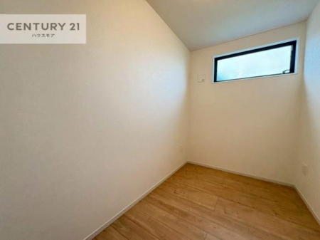 rOȊŐ@VvɃfUCĂ邽߁AƋIт܂I
Cɓ̉ƋuĂ낰Ԃ邱Ƃł܂B